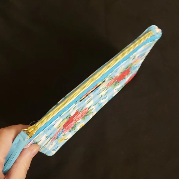 The Pioneer Woman Sweet Rose Cosmetic Bag 8.5" x 7"of - Picture 7 of 10